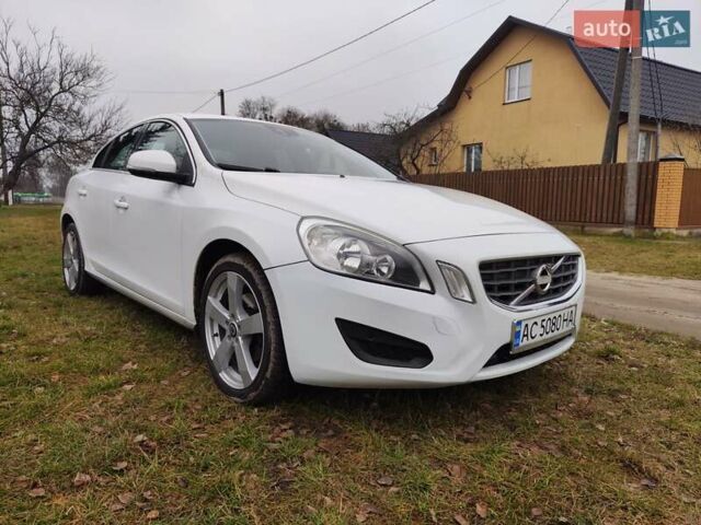 Белый Вольво С60, объемом двигателя 1.56 л и пробегом 311 тыс. км за 7700 $, фото 5 на Automoto.ua
