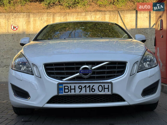 Вольво С60 2012 у Беляевке на Automoto.ua Білий Вольво С60, об'ємом двигуна 2.52 л та пробігом 261 тис. км за 9300 $, фото 31 на Automoto.ua