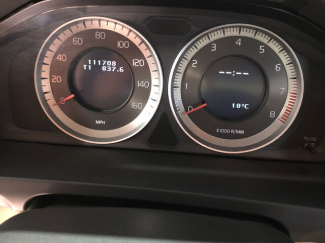 Білий Вольво С60, об'ємом двигуна 2.52 л та пробігом 180 тис. км за 11000 $, фото 5 на Automoto.ua