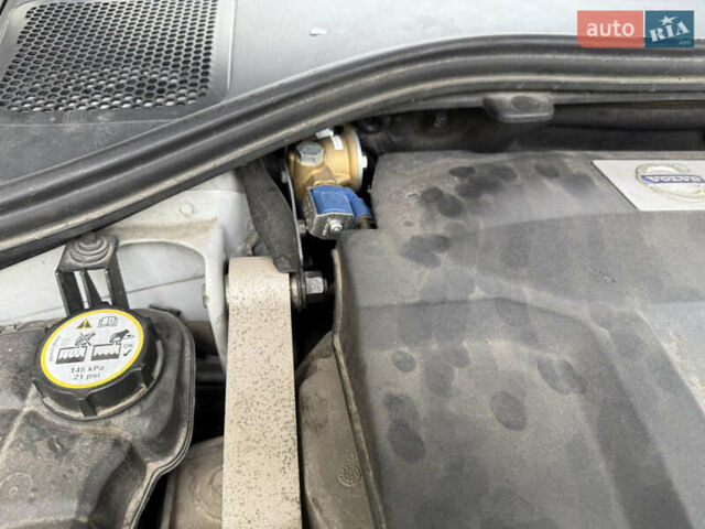 Белый Вольво С60, объемом двигателя 3 л и пробегом 155 тыс. км за 14999 $, фото 14 на Automoto.ua