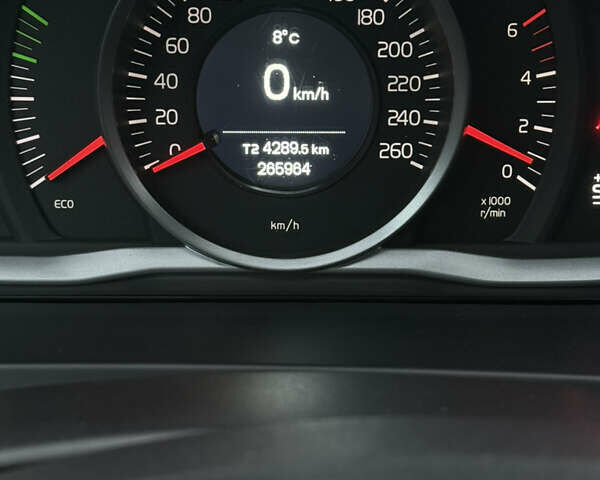 Белый Вольво С60, объемом двигателя 2 л и пробегом 265 тыс. км за 13000 $, фото 6 на Automoto.ua