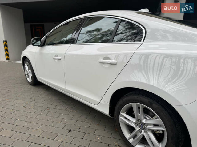 Білий Вольво С60, об'ємом двигуна 2.52 л та пробігом 269 тис. км за 11900 $, фото 23 на Automoto.ua