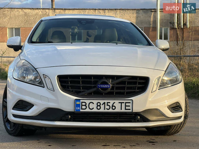 Белый Вольво С60, объемом двигателя 3 л и пробегом 140 тыс. км за 13650 $, фото 5 на Automoto.ua