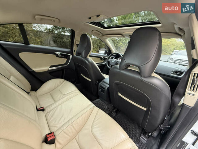 Белый Вольво С60, объемом двигателя 3 л и пробегом 155 тыс. км за 14999 $, фото 34 на Automoto.ua