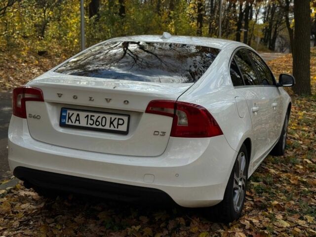 Белый Вольво С60, объемом двигателя 2 л и пробегом 221 тыс. км за 12800 $, фото 1 на Automoto.ua