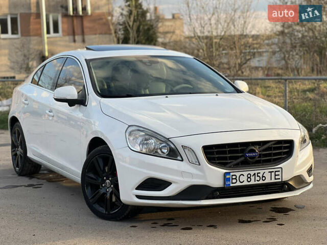 Белый Вольво С60, объемом двигателя 3 л и пробегом 140 тыс. км за 13650 $, фото 30 на Automoto.ua