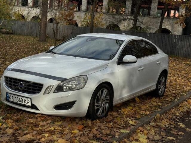 Белый Вольво С60, объемом двигателя 2 л и пробегом 221 тыс. км за 12800 $, фото 8 на Automoto.ua