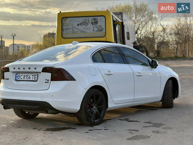 Белый Вольво С60, объемом двигателя 3 л и пробегом 140 тыс. км за 13650 $, фото 23 на Automoto.ua