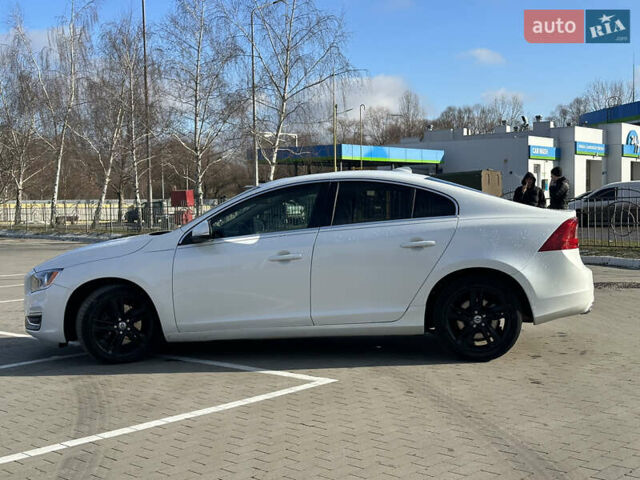Білий Вольво С60, об'ємом двигуна 2.5 л та пробігом 115 тис. км за 11100 $, фото 9 на Automoto.ua