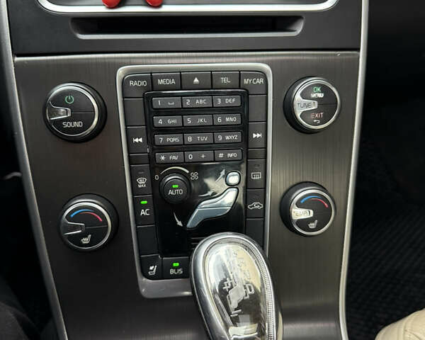 Белый Вольво С60, объемом двигателя 3 л и пробегом 155 тыс. км за 14999 $, фото 25 на Automoto.ua