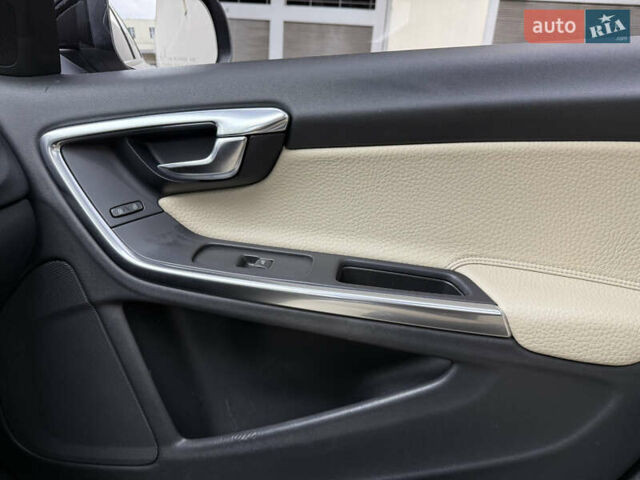 Белый Вольво С60, объемом двигателя 3 л и пробегом 155 тыс. км за 14999 $, фото 24 на Automoto.ua