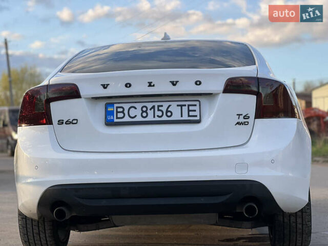 Белый Вольво С60, объемом двигателя 3 л и пробегом 140 тыс. км за 13650 $, фото 21 на Automoto.ua