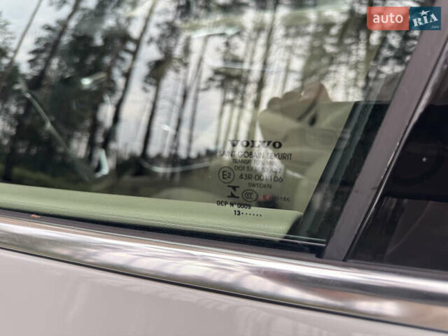 Білий Вольво С60, об'ємом двигуна 2.52 л та пробігом 269 тис. км за 11900 $, фото 26 на Automoto.ua