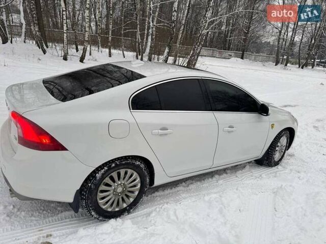 Білий Вольво С60, об'ємом двигуна 2.52 л та пробігом 103 тис. км за 12200 $, фото 24 на Automoto.ua