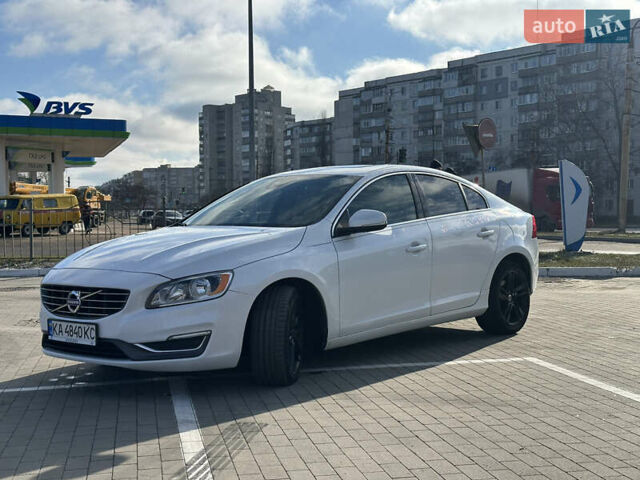 Білий Вольво С60, об'ємом двигуна 2.5 л та пробігом 115 тис. км за 11100 $, фото 11 на Automoto.ua