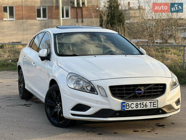 Белый Вольво С60, объемом двигателя 3 л и пробегом 140 тыс. км за 13650 $, фото 14 на Automoto.ua