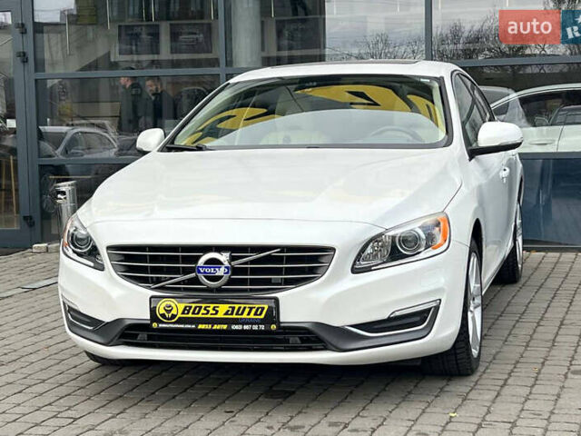 Білий Вольво С60, об'ємом двигуна 1.97 л та пробігом 176 тис. км за 13500 $, фото 2 на Automoto.ua