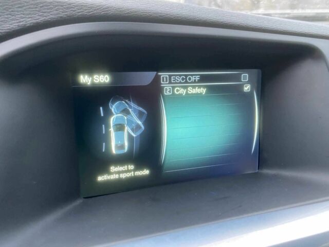 Білий Вольво С60, об'ємом двигуна 2.5 л та пробігом 250 тис. км за 11500 $, фото 17 на Automoto.ua