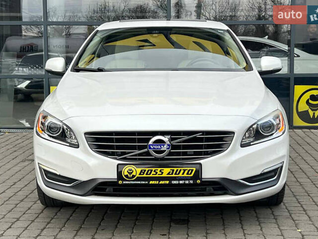 Білий Вольво С60, об'ємом двигуна 1.97 л та пробігом 176 тис. км за 13500 $, фото 1 на Automoto.ua