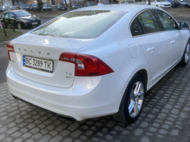 Білий Вольво С60, об'ємом двигуна 2.5 л та пробігом 250 тис. км за 11500 $, фото 3 на Automoto.ua