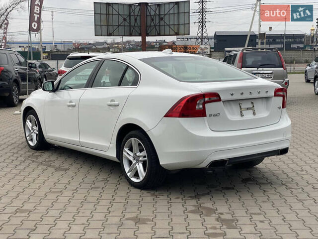 Белый Вольво С60, объемом двигателя 2 л и пробегом 260 тыс. км за 8300 $, фото 6 на Automoto.ua