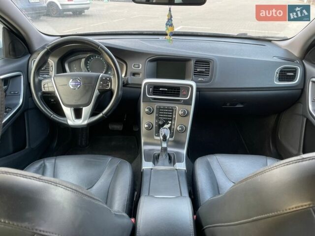 Белый Вольво С60, объемом двигателя 2 л и пробегом 237 тыс. км за 9600 $, фото 39 на Automoto.ua