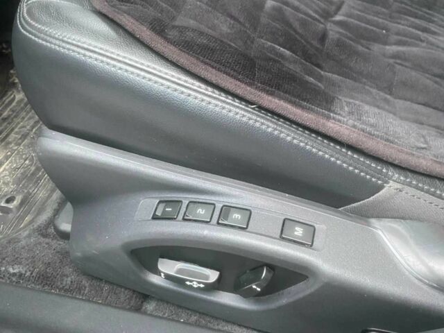 Білий Вольво С60, об'ємом двигуна 2.5 л та пробігом 250 тис. км за 11500 $, фото 18 на Automoto.ua