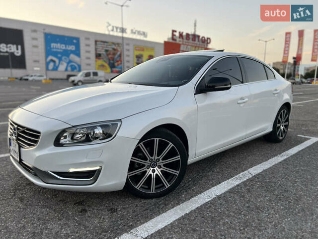 Білий Вольво С60, об'ємом двигуна 1.97 л та пробігом 139 тис. км за 14300 $, фото 16 на Automoto.ua