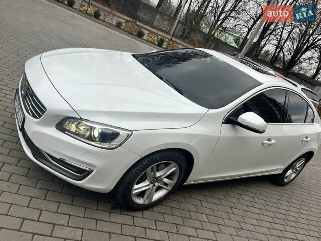 Белый Вольво С60, объемом двигателя 1.97 л и пробегом 178 тыс. км за 14300 $, фото 10 на Automoto.ua