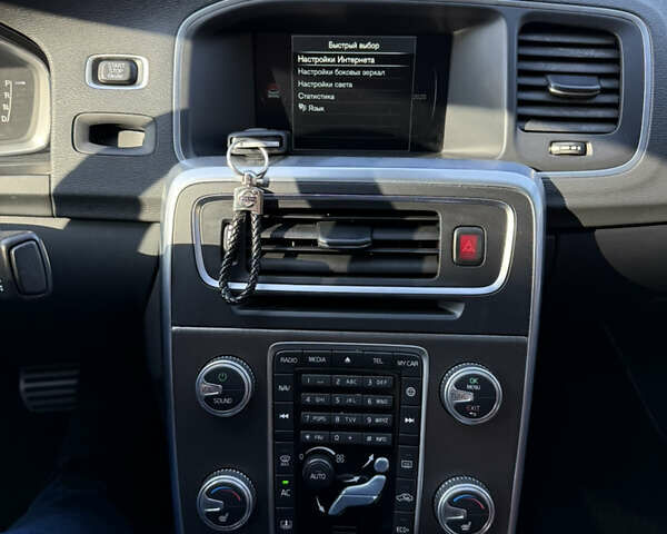 Белый Вольво С60, объемом двигателя 1.97 л и пробегом 176 тыс. км за 13500 $, фото 15 на Automoto.ua