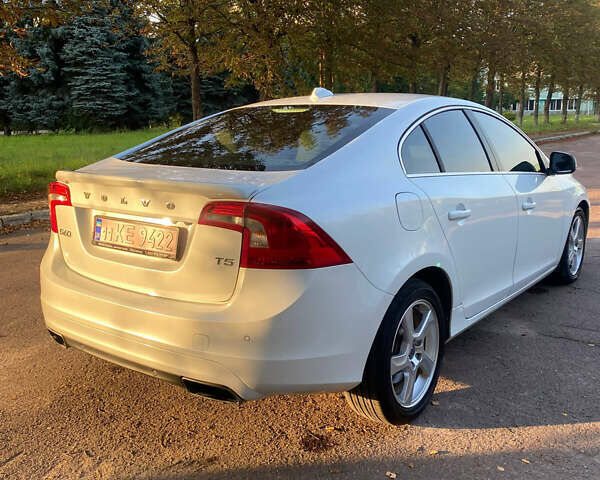 Білий Вольво С60, об'ємом двигуна 2 л та пробігом 198 тис. км за 12000 $, фото 5 на Automoto.ua