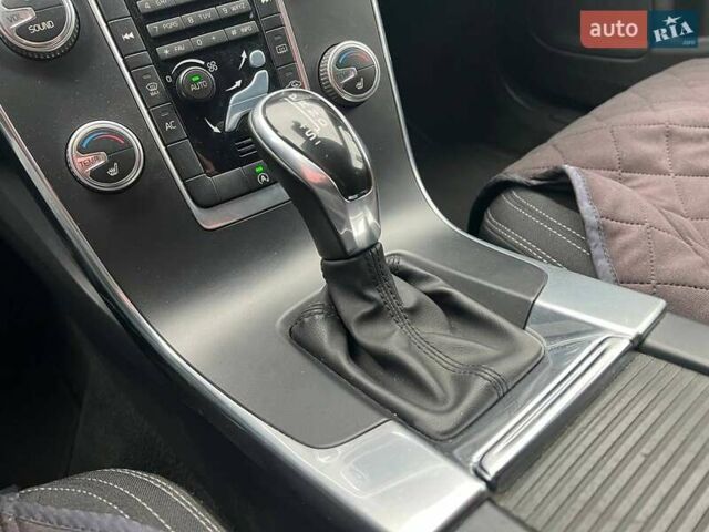 Белый Вольво С60, объемом двигателя 1.98 л и пробегом 215 тыс. км за 12690 $, фото 28 на Automoto.ua