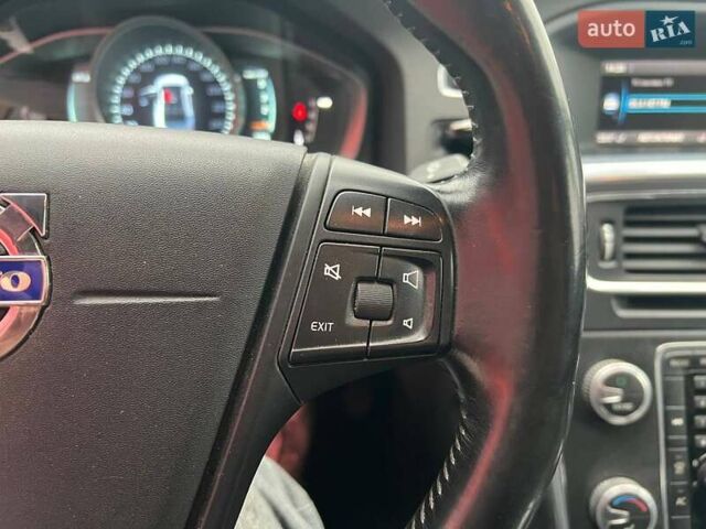 Белый Вольво С60, объемом двигателя 1.98 л и пробегом 215 тыс. км за 12690 $, фото 21 на Automoto.ua