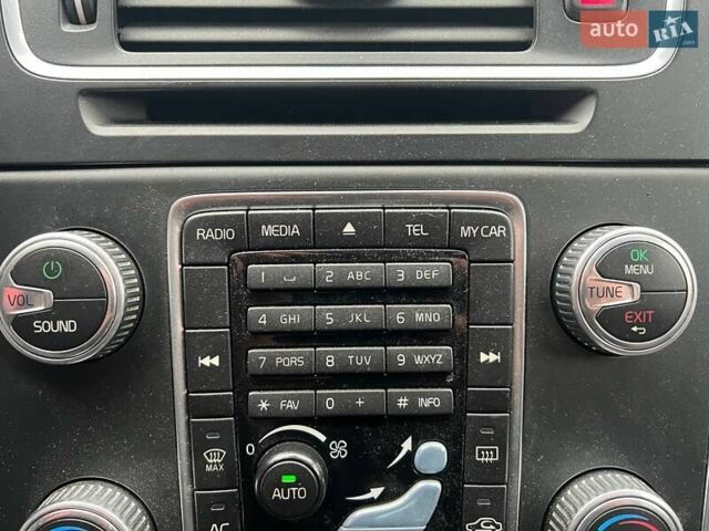 Белый Вольво С60, объемом двигателя 1.98 л и пробегом 215 тыс. км за 12690 $, фото 25 на Automoto.ua