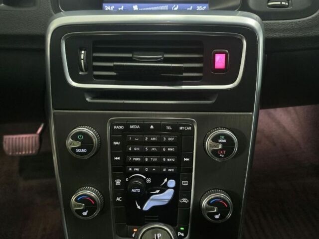 Белый Вольво С60, объемом двигателя 1.6 л и пробегом 226 тыс. км за 14500 $, фото 7 на Automoto.ua