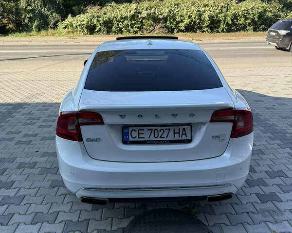 Белый Вольво С60, объемом двигателя 1.97 л и пробегом 176 тыс. км за 13500 $, фото 7 на Automoto.ua