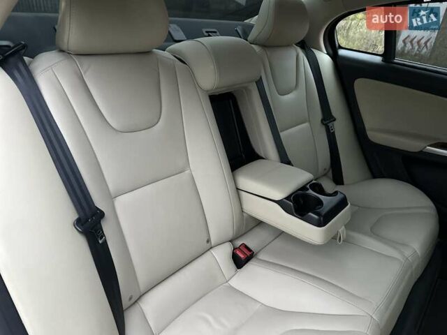 Белый Вольво С60, объемом двигателя 2 л и пробегом 156 тыс. км за 14500 $, фото 24 на Automoto.ua