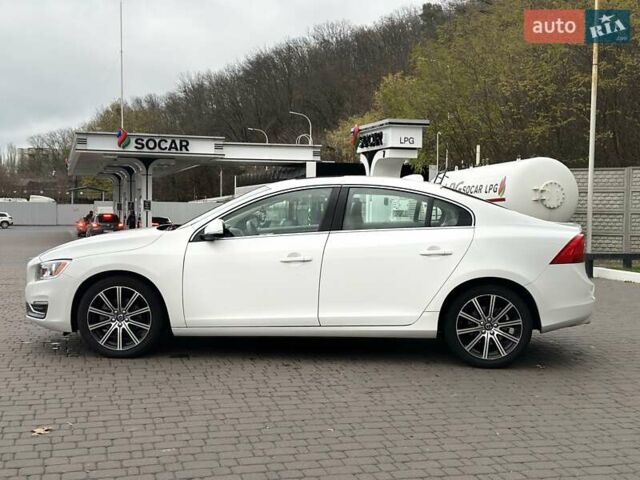 Белый Вольво С60, объемом двигателя 2 л и пробегом 156 тыс. км за 14500 $, фото 8 на Automoto.ua
