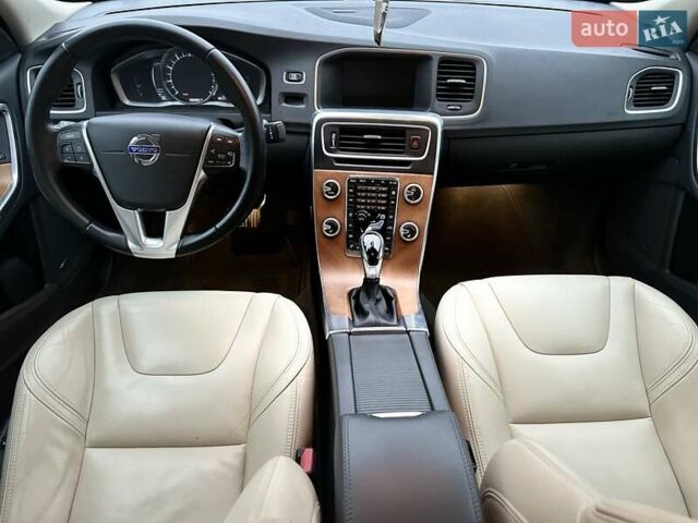 Белый Вольво С60, объемом двигателя 2 л и пробегом 156 тыс. км за 14500 $, фото 18 на Automoto.ua