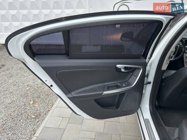 Белый Вольво С60, объемом двигателя 1.97 л и пробегом 158 тыс. км за 15500 $, фото 30 на Automoto.ua