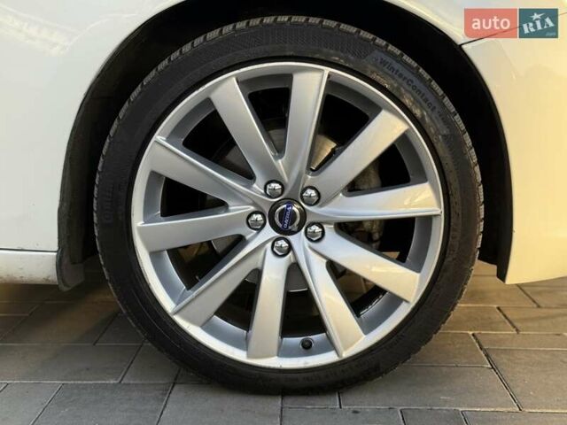 Белый Вольво С60, объемом двигателя 1.97 л и пробегом 158 тыс. км за 15500 $, фото 6 на Automoto.ua