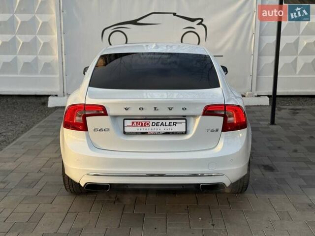 Белый Вольво С60, объемом двигателя 1.97 л и пробегом 158 тыс. км за 15500 $, фото 8 на Automoto.ua