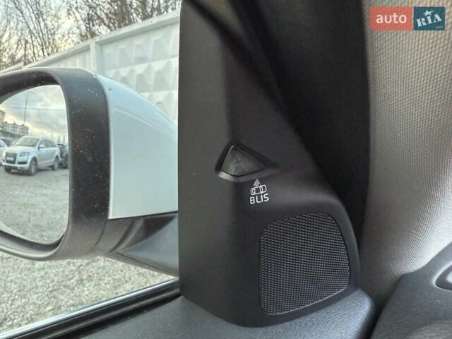 Белый Вольво С60, объемом двигателя 1.97 л и пробегом 158 тыс. км за 15500 $, фото 14 на Automoto.ua