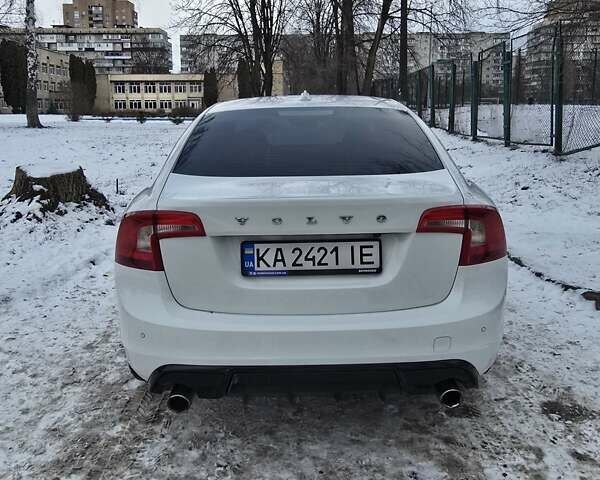 Білий Вольво С60, об'ємом двигуна 1.97 л та пробігом 115 тис. км за 14900 $, фото 5 на Automoto.ua