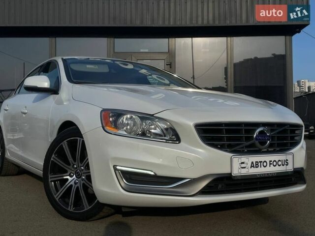 Білий Вольво С60, об'ємом двигуна 1.97 л та пробігом 73 тис. км за 15990 $, фото 1 на Automoto.ua