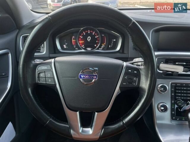 Білий Вольво С60, об'ємом двигуна 1.97 л та пробігом 73 тис. км за 15990 $, фото 14 на Automoto.ua