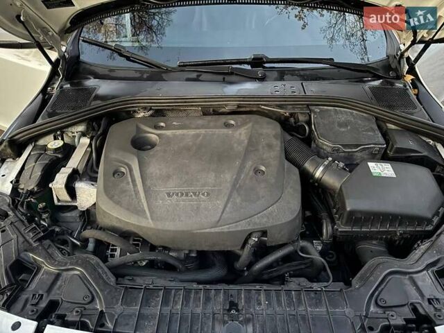 Белый Вольво С60, объемом двигателя 2 л и пробегом 180 тыс. км за 16999 $, фото 31 на Automoto.ua