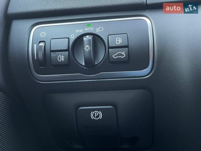 Білий Вольво С60, об'ємом двигуна 1.97 л та пробігом 73 тис. км за 15990 $, фото 17 на Automoto.ua