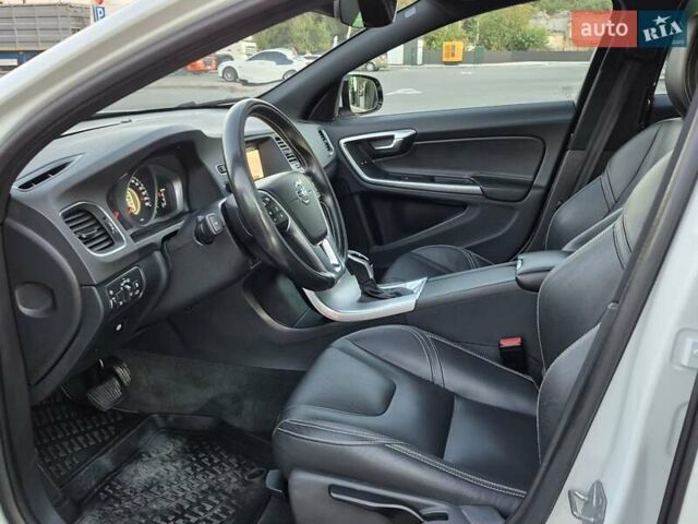 Белый Вольво С60, объемом двигателя 1.98 л и пробегом 213 тыс. км за 16999 $, фото 18 на Automoto.ua