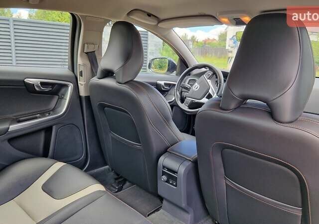 Белый Вольво С60, объемом двигателя 1.97 л и пробегом 51 тыс. км за 24000 $, фото 7 на Automoto.ua